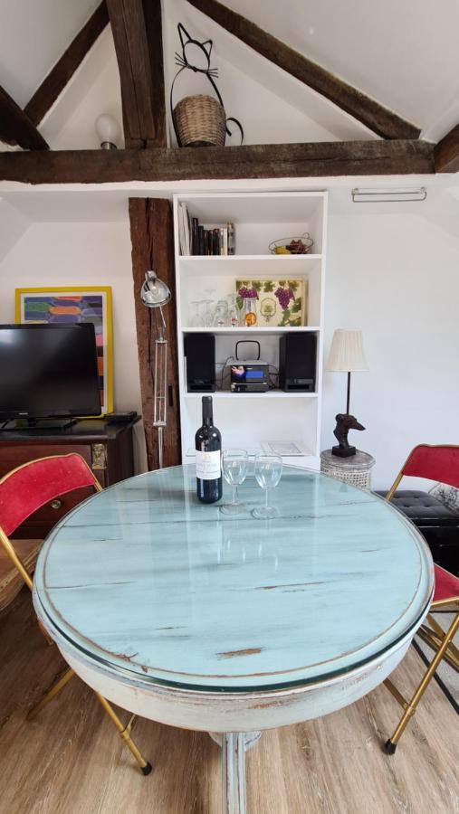 Appartement Coeur De Paris Avec Vue Sur Les Toits Eksteriør bilde