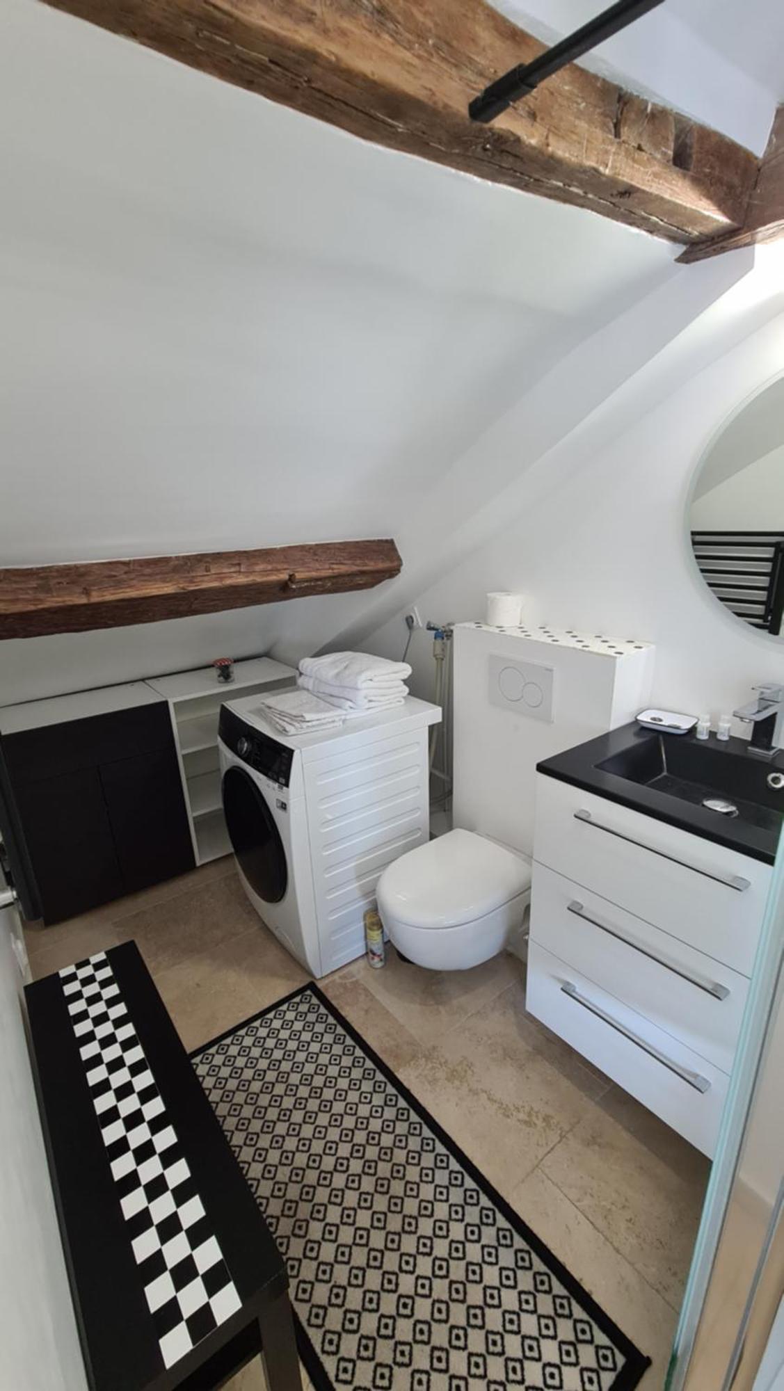 Appartement Coeur De Paris Avec Vue Sur Les Toits Eksteriør bilde
