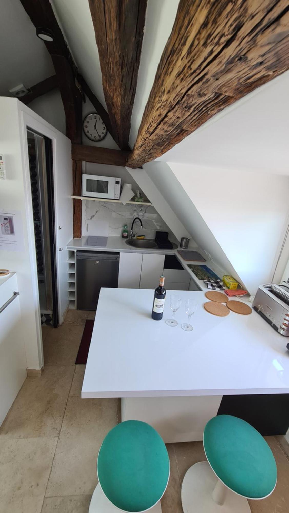 Appartement Coeur De Paris Avec Vue Sur Les Toits Eksteriør bilde