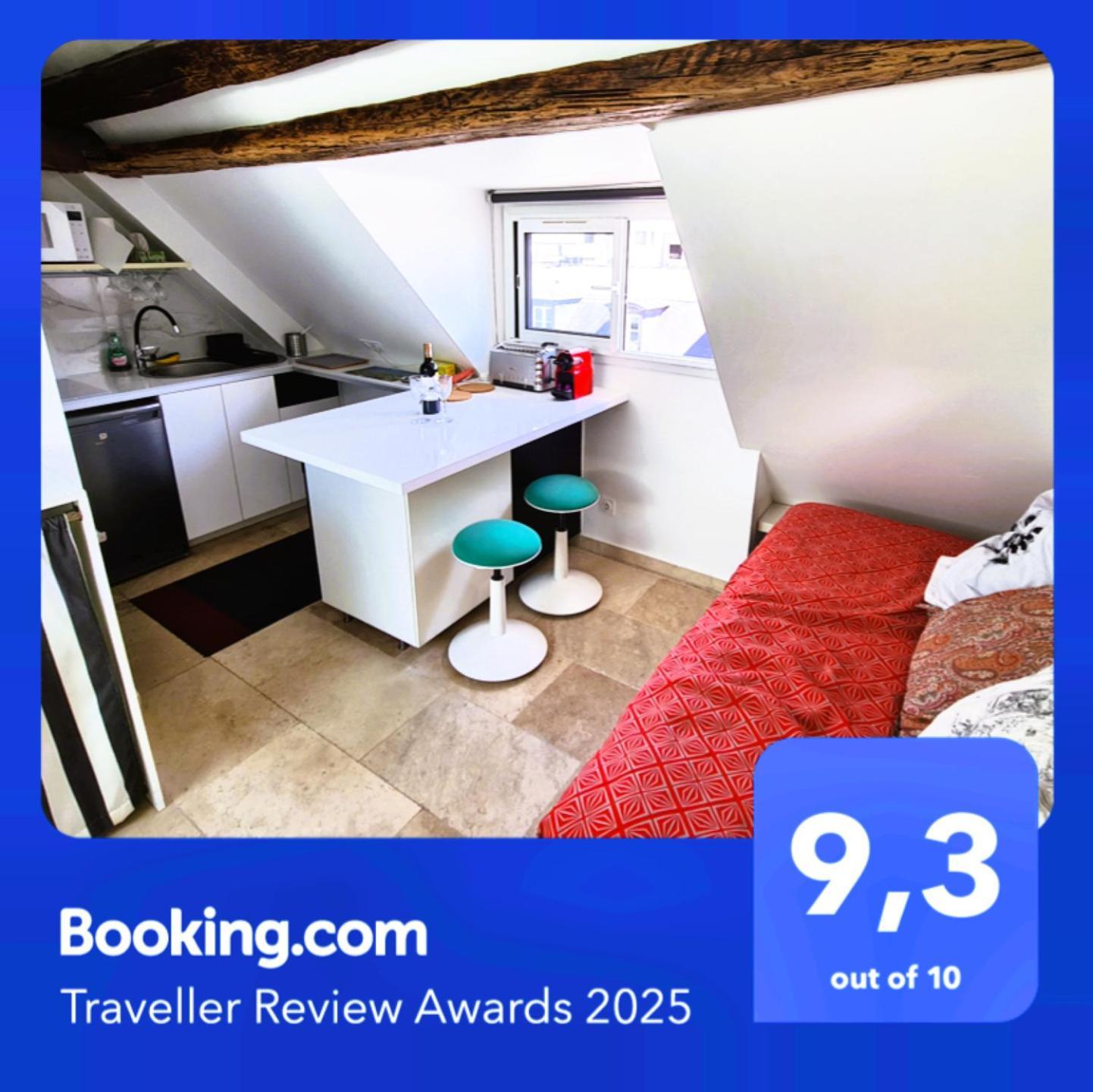 Appartement Coeur De Paris Avec Vue Sur Les Toits Eksteriør bilde